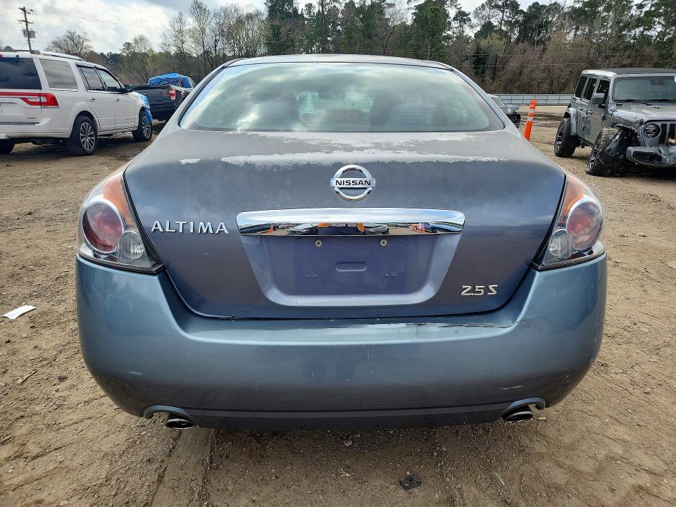 2011 Nissan Altima Base
