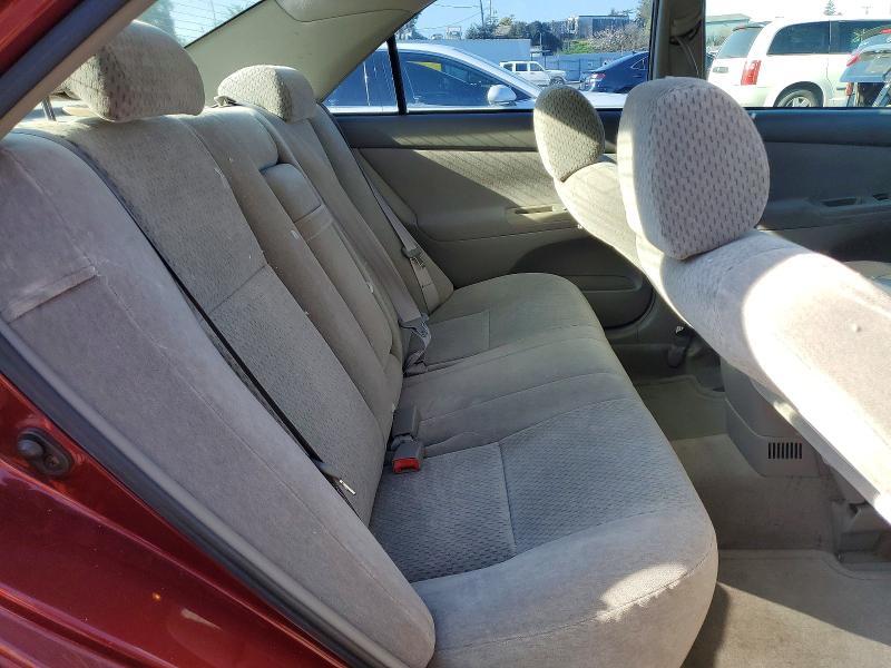 2003 Toyota Camry le