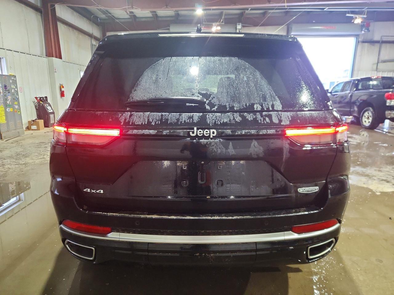 2023 Jeep Grand Cherokee Summit
