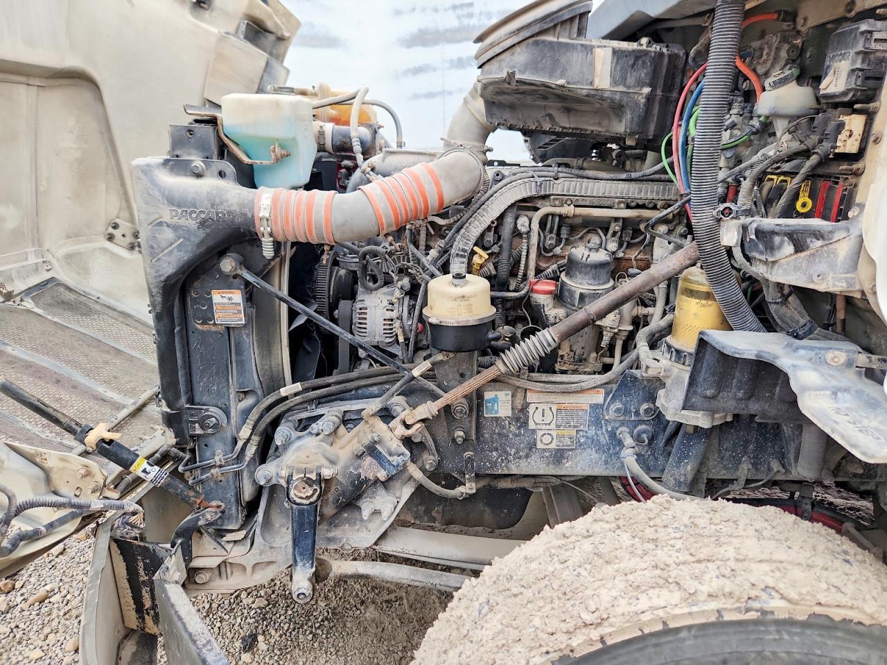 2015 Pntw 579-Semi Truck