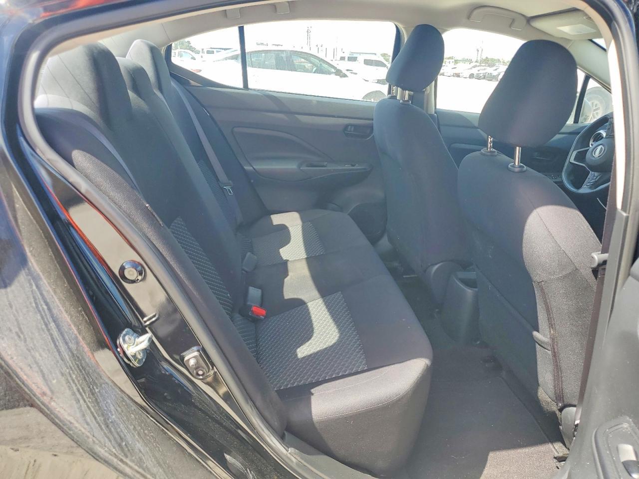 2023 Nissan Versa s