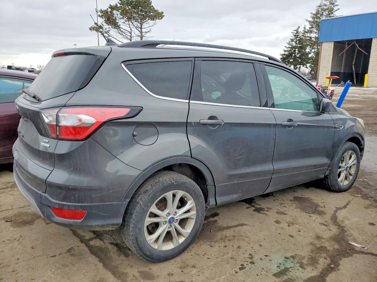 2018 Ford Escape se