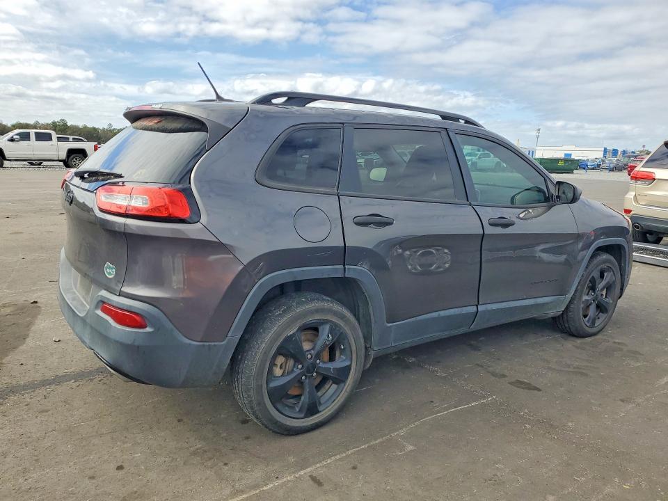 2017 Jeep Cherokee Sport