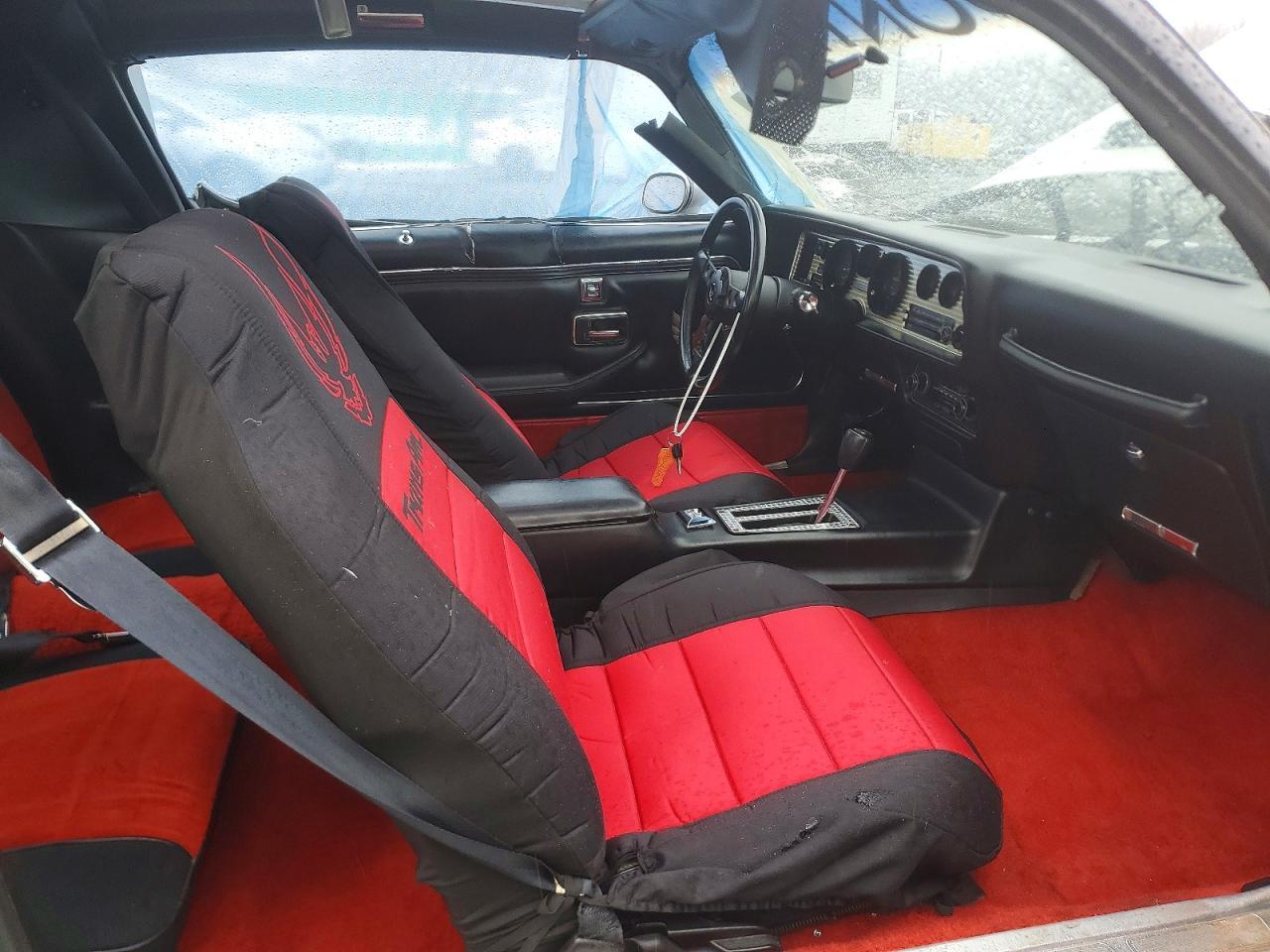 1981 Pontiac Firebird se