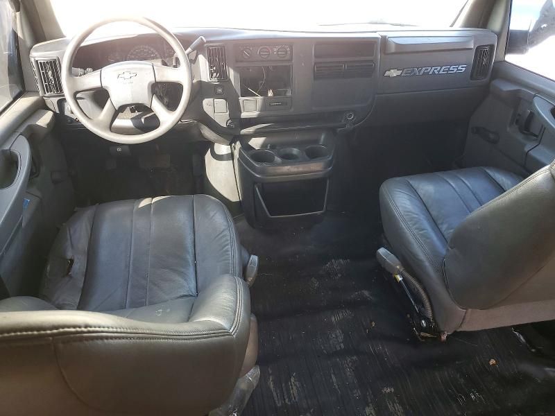 2001 Chevrolet Express 2500 Cargo Delivery Van