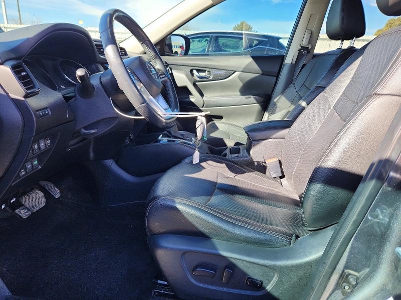 2017 Nissan Rogue sv