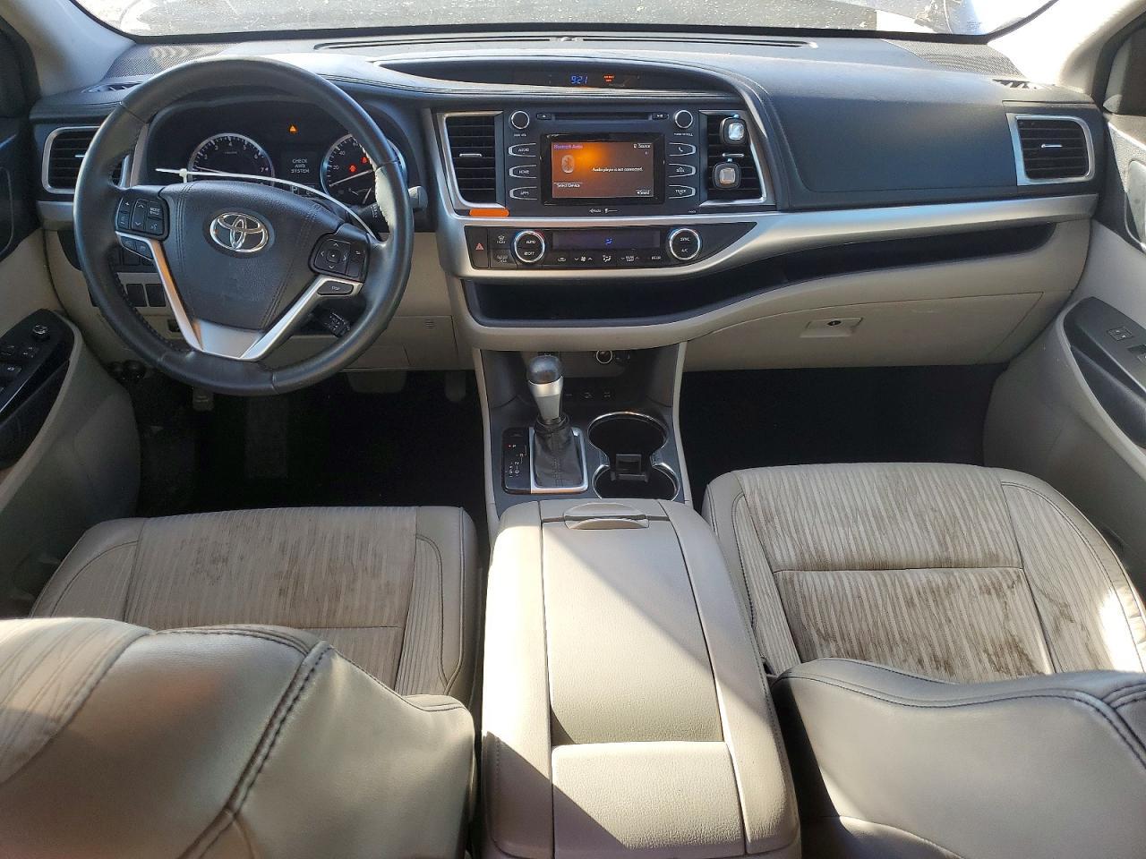 2015 Toyota Highlander le Plus