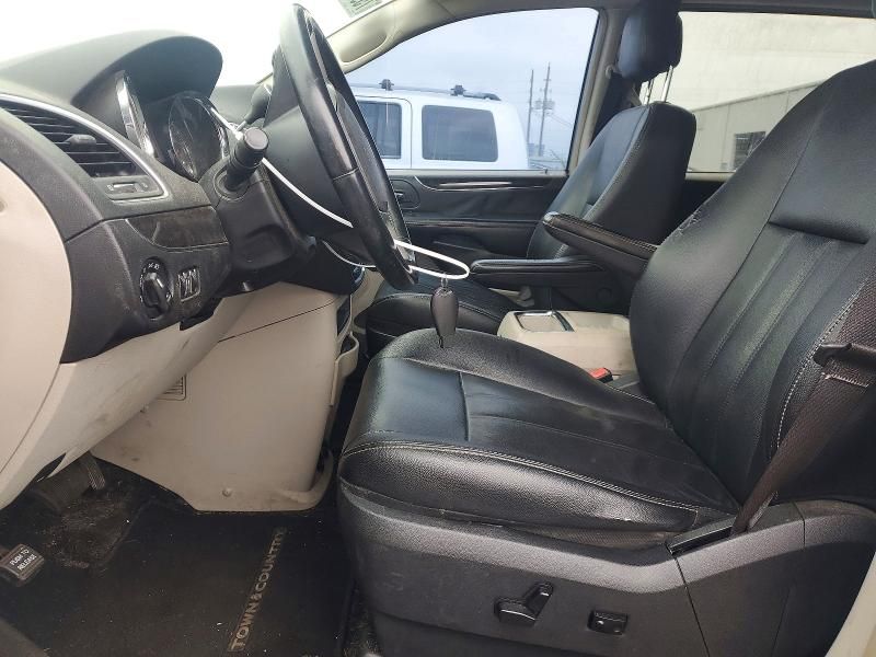 2015 Chrysler Town & Country Touring