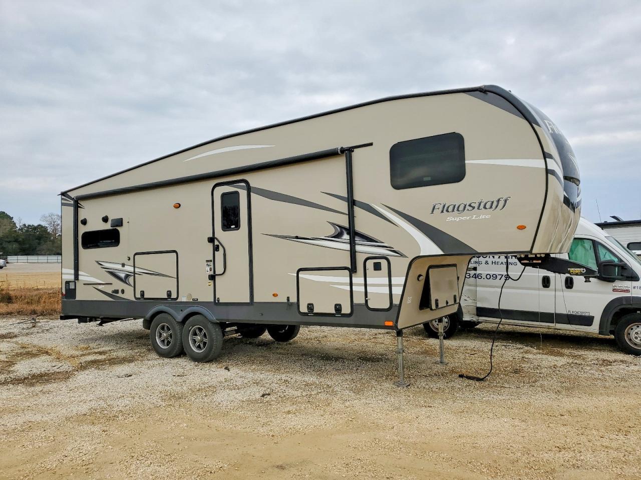 2020 Forest River Flagstaff Super Lite Fifth