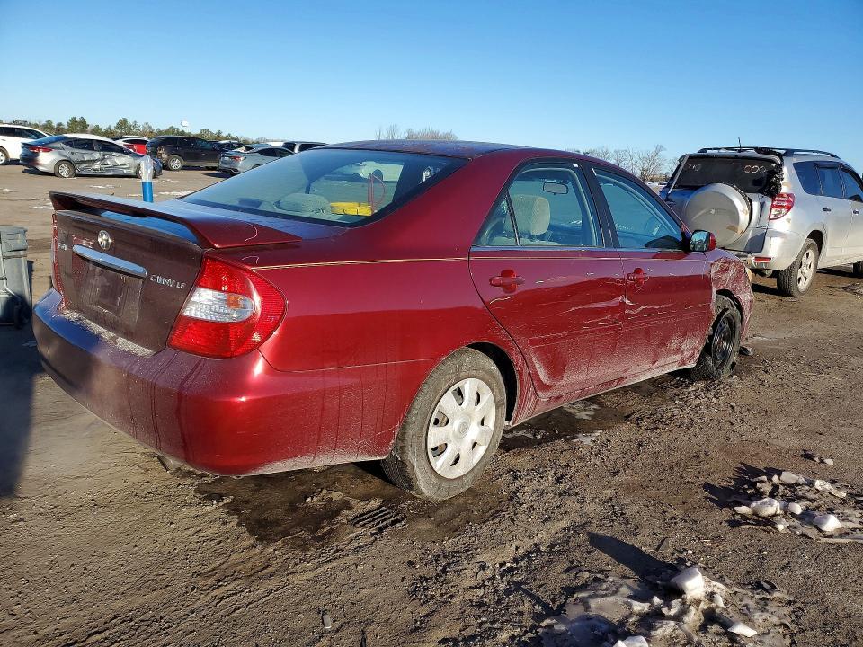 2004 Toyota Camry le