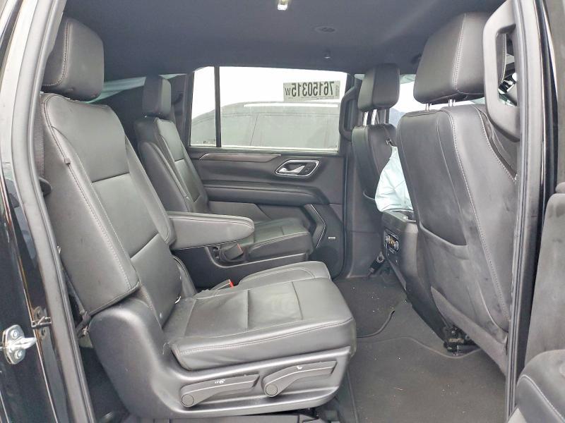 2022 Chevrolet Suburban K1500 lt