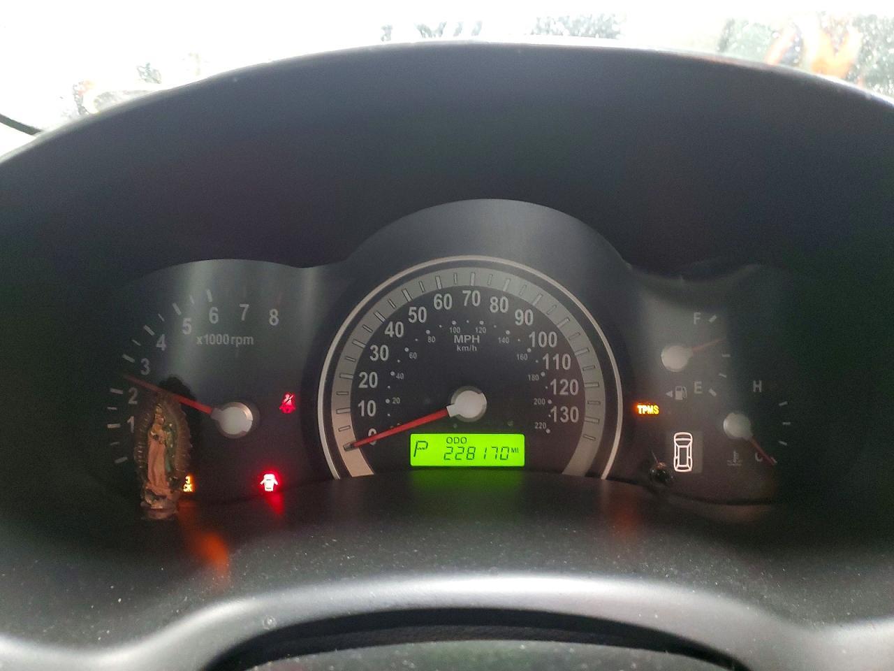 2007 Hyundai Entourage gls