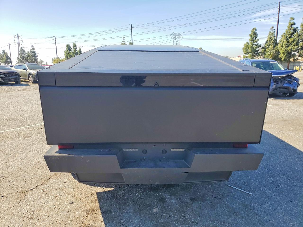 2025 Tesla Cybertruck