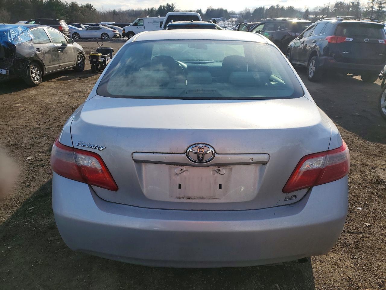 2009 Toyota Camry le