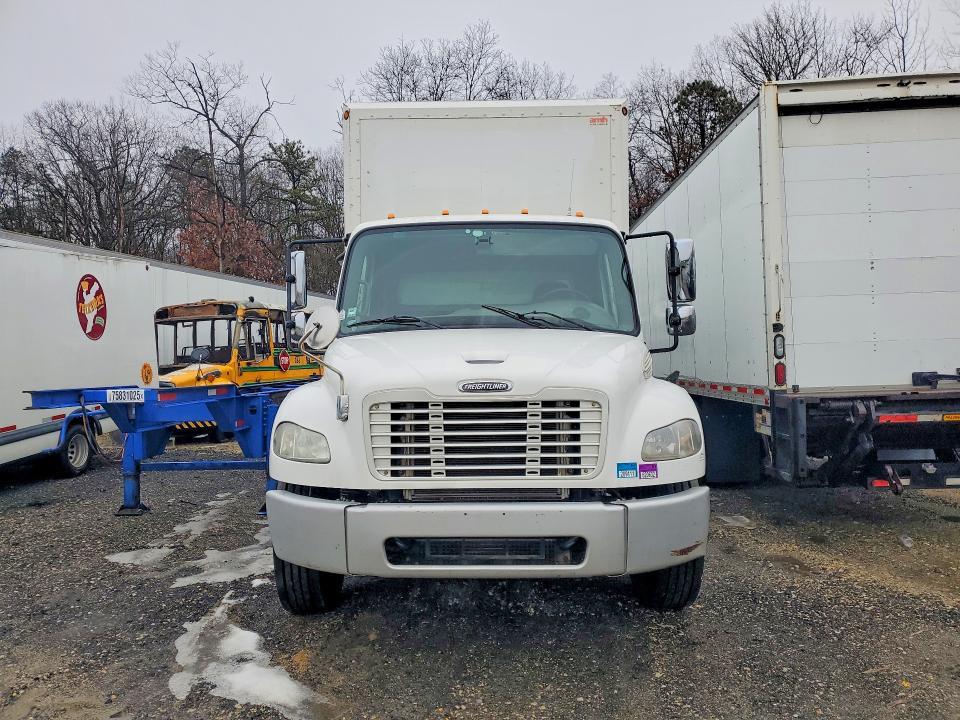 2015 Freightliner Business Class M2 box Truck
