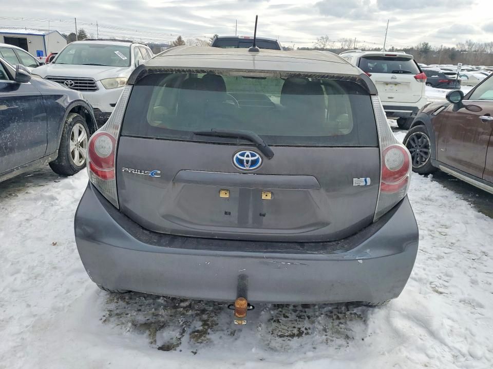 2013 Toyota Prius c Three