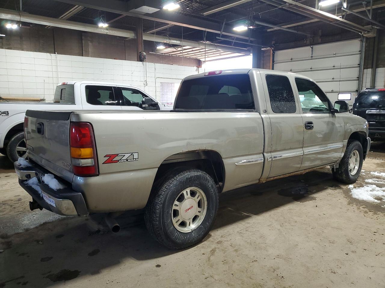 2002 GMC R/V 1500 Series