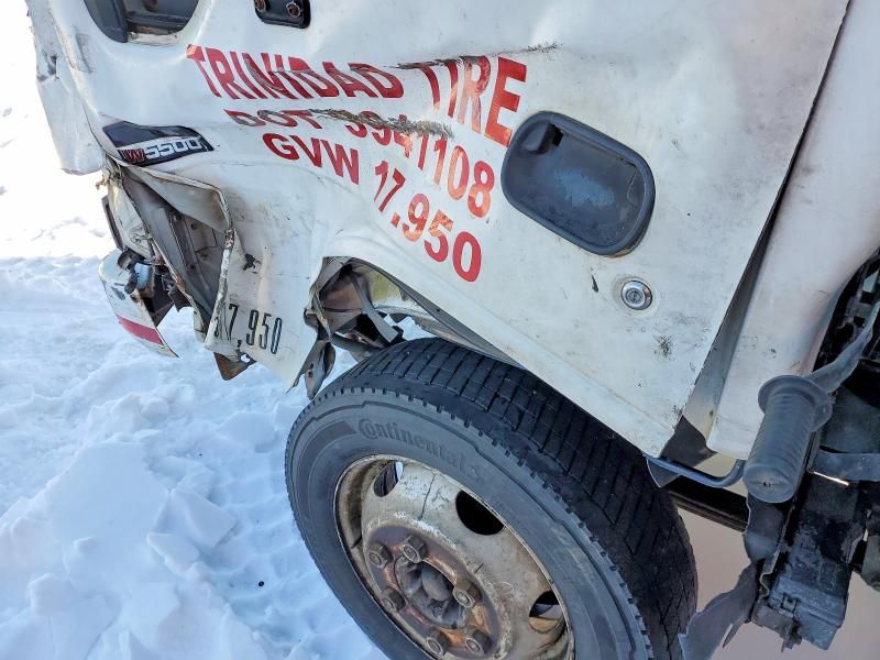 2002 GMC W5 BOX Truck