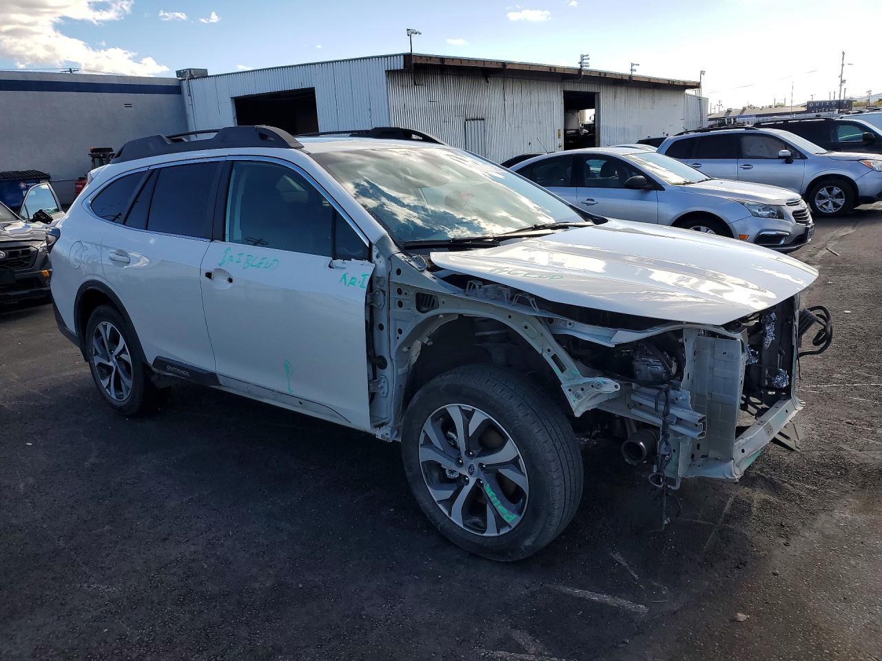 2021 Subaru Outback Limited xt
