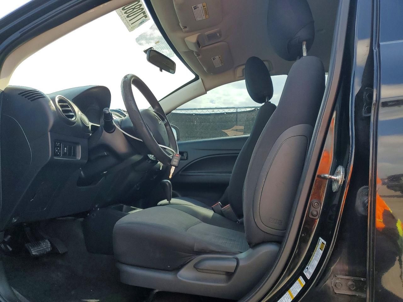 2017 Mitsubishi Mirage es