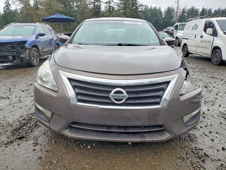 2015 Niss Altima 2.5 s