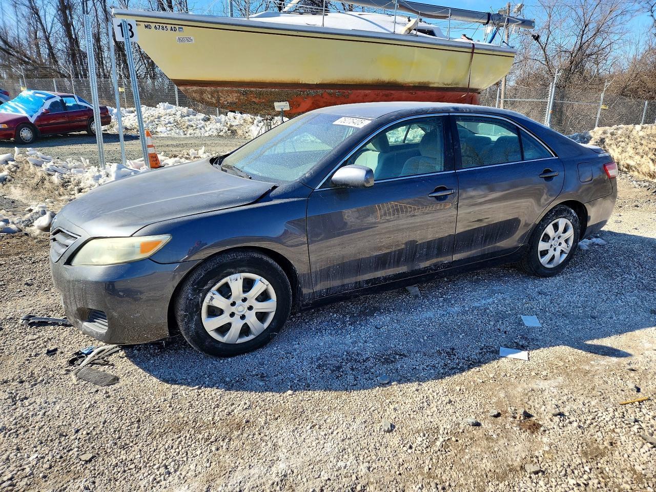 2011 Toyota Camry le