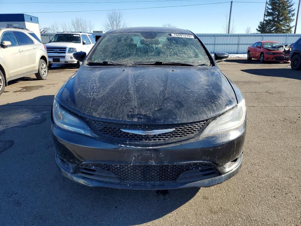 2015 Chrysler 200 s