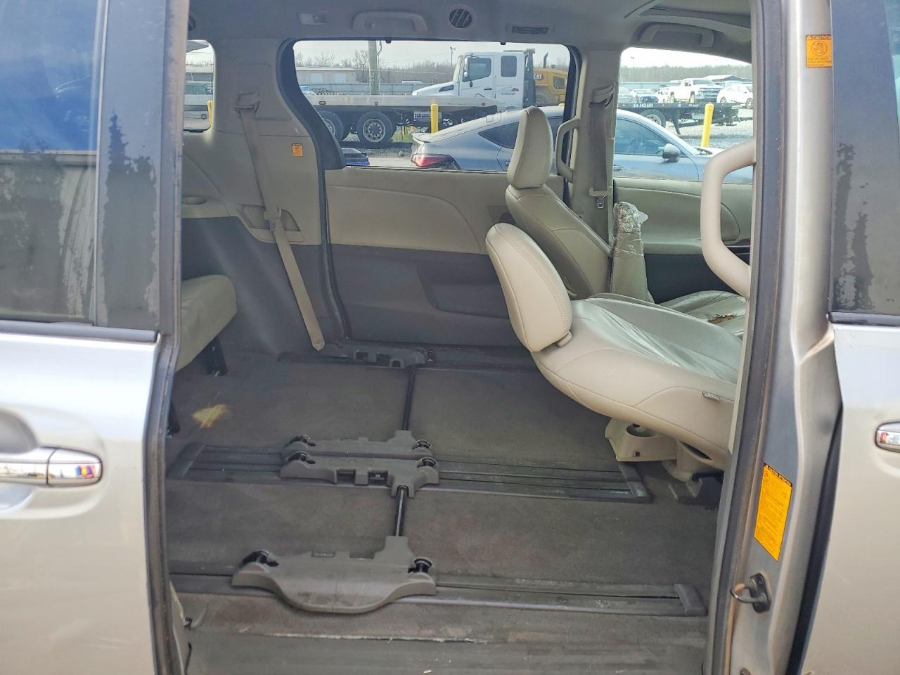2011 Toyota Sienna xle