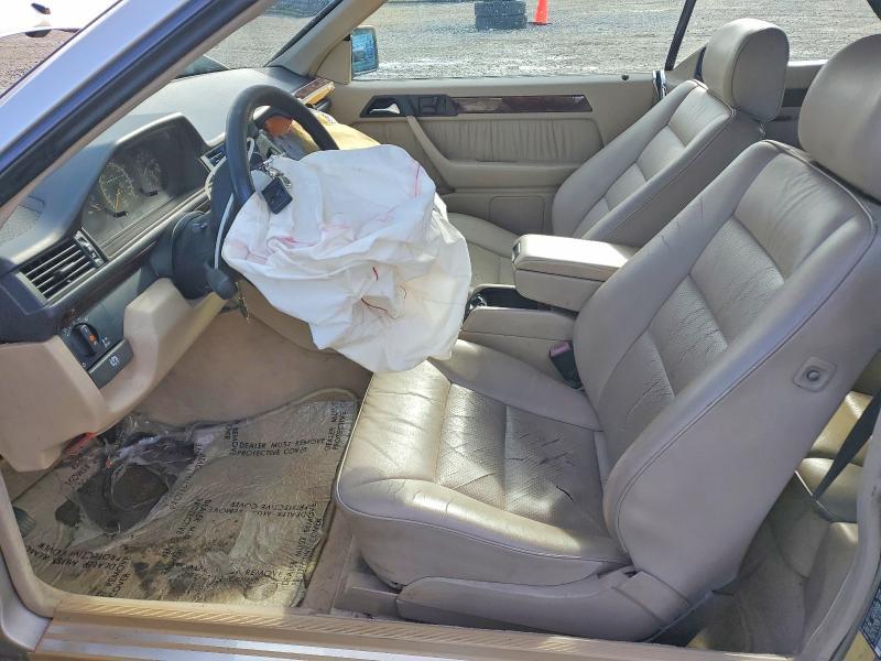 1995 Mercedes-Benz E 320
