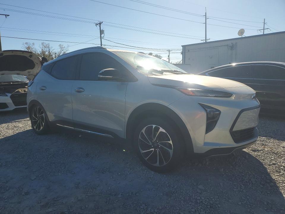 2022 Chevrolet Bolt euv Premier