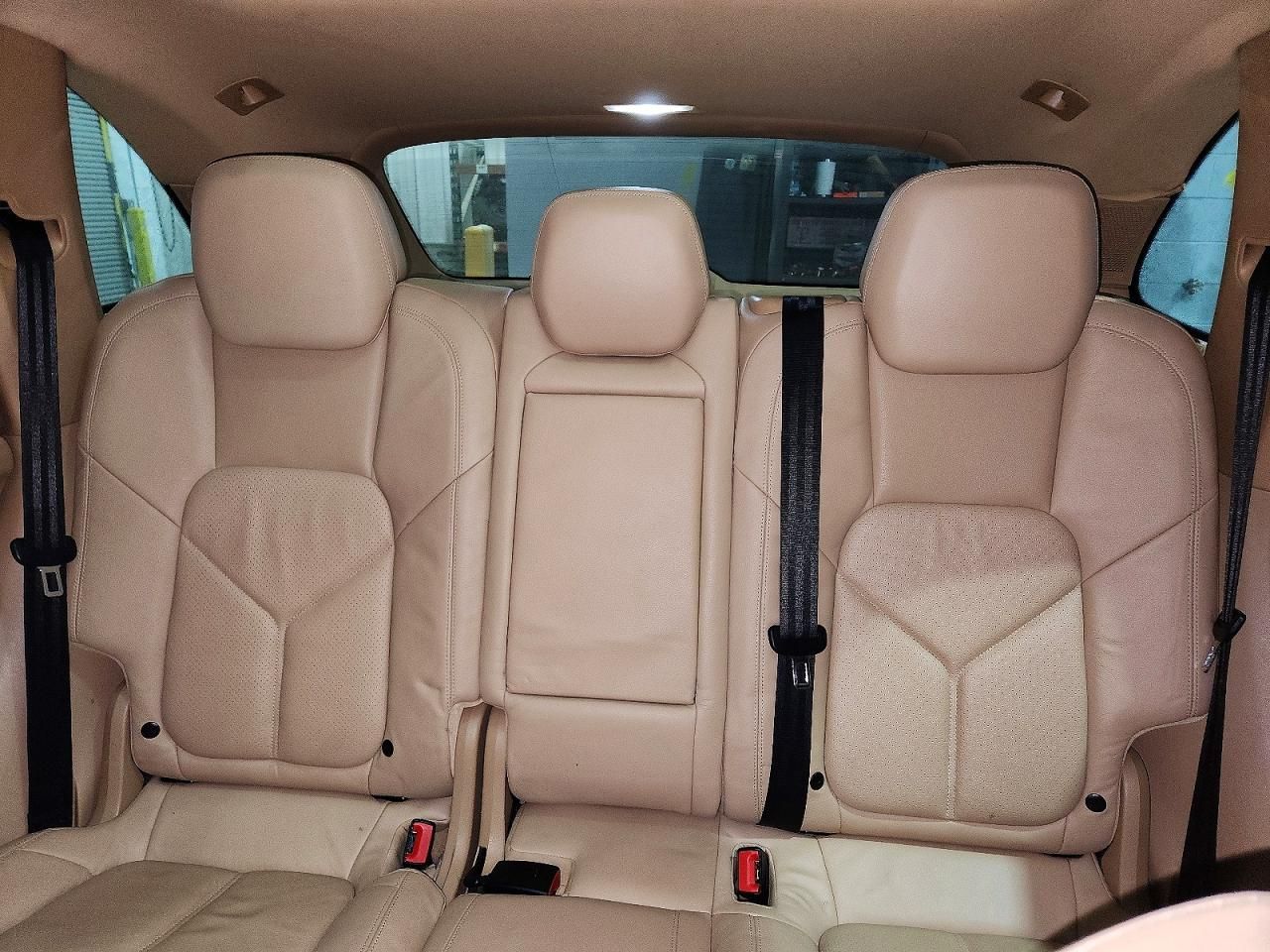 2011 Porsche Cayenne s