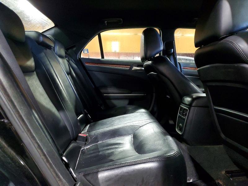 2012 Chrysler 300 Limited