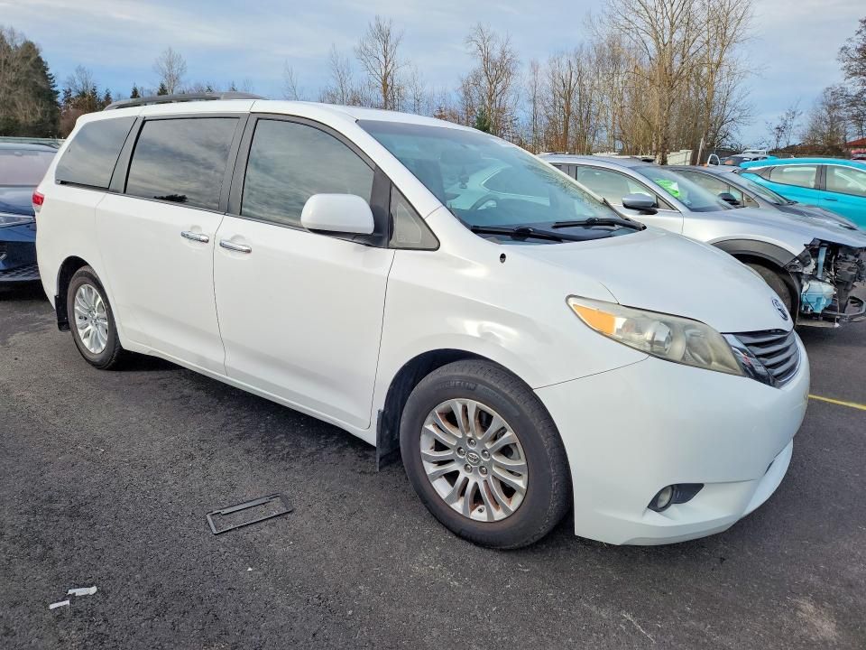 2013 Toyota Sienna xle
