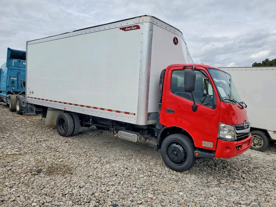 2019 Hino 195 box Truck