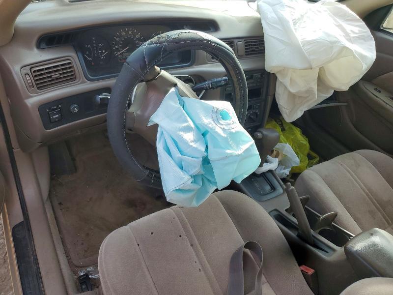 1998 Toyota Camry le