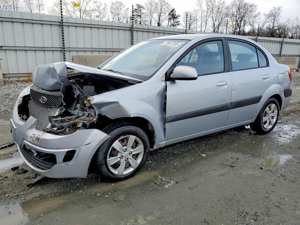 2009 KIA Rio Base