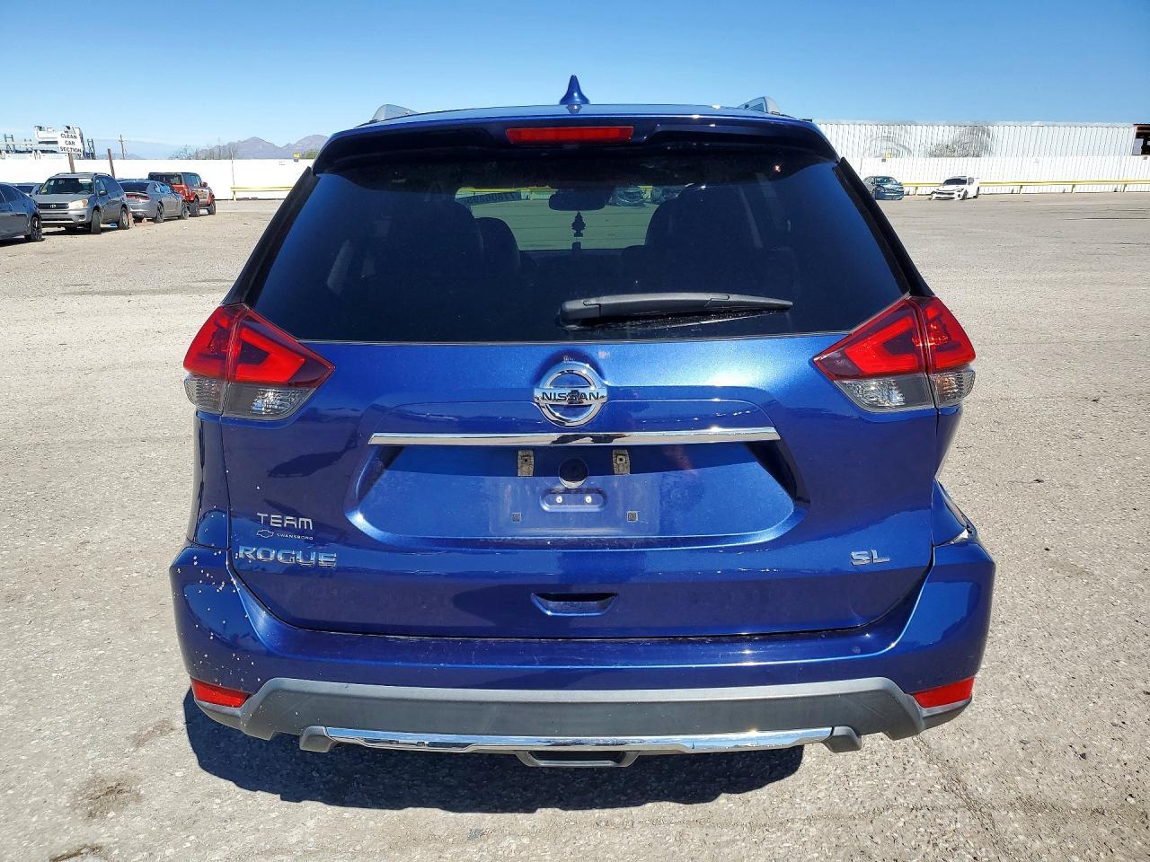 2018 Nissan Rogue s