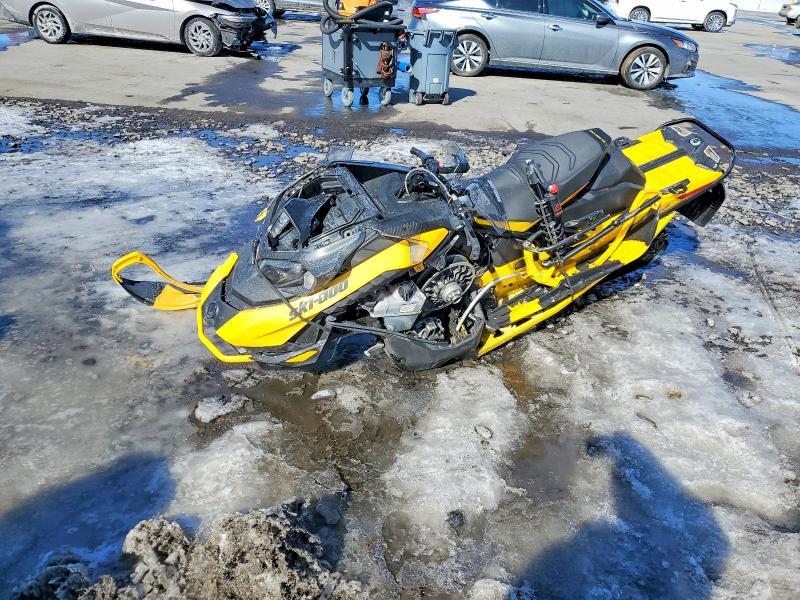 2023 Skidoo MXZ Blizzard