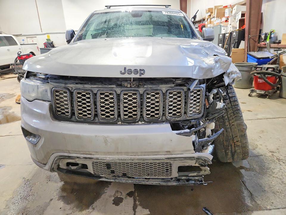 2020 Jeep Grand Cherokee Laredo
