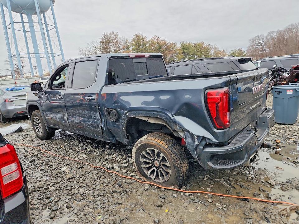 2021 GMC Sierra K1500 AT4