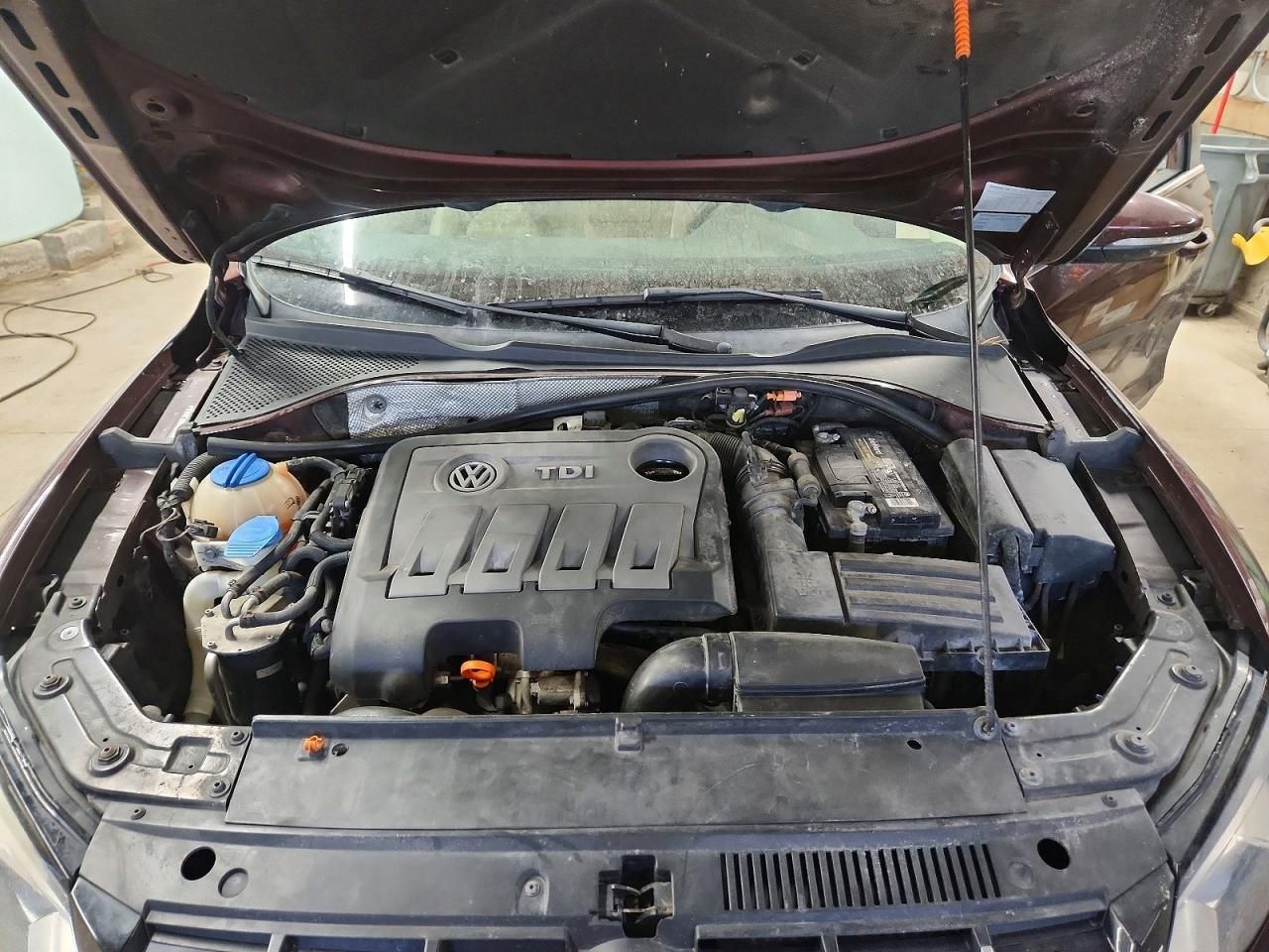 2012 Volkswagen Passat sel