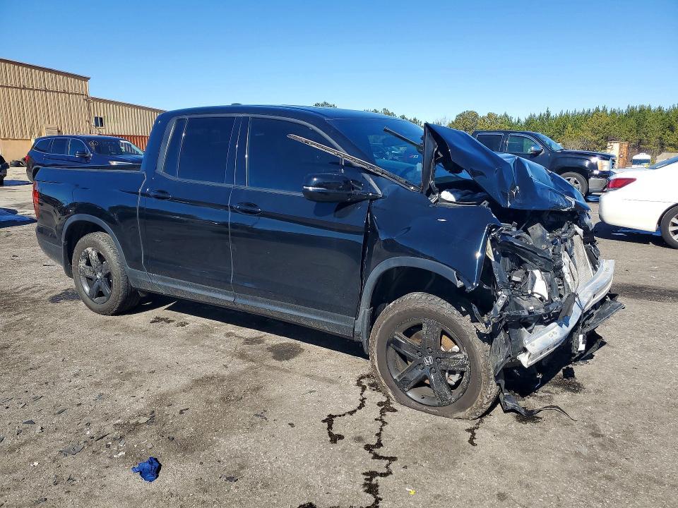 2022 Honda Ridgeline Black Edition