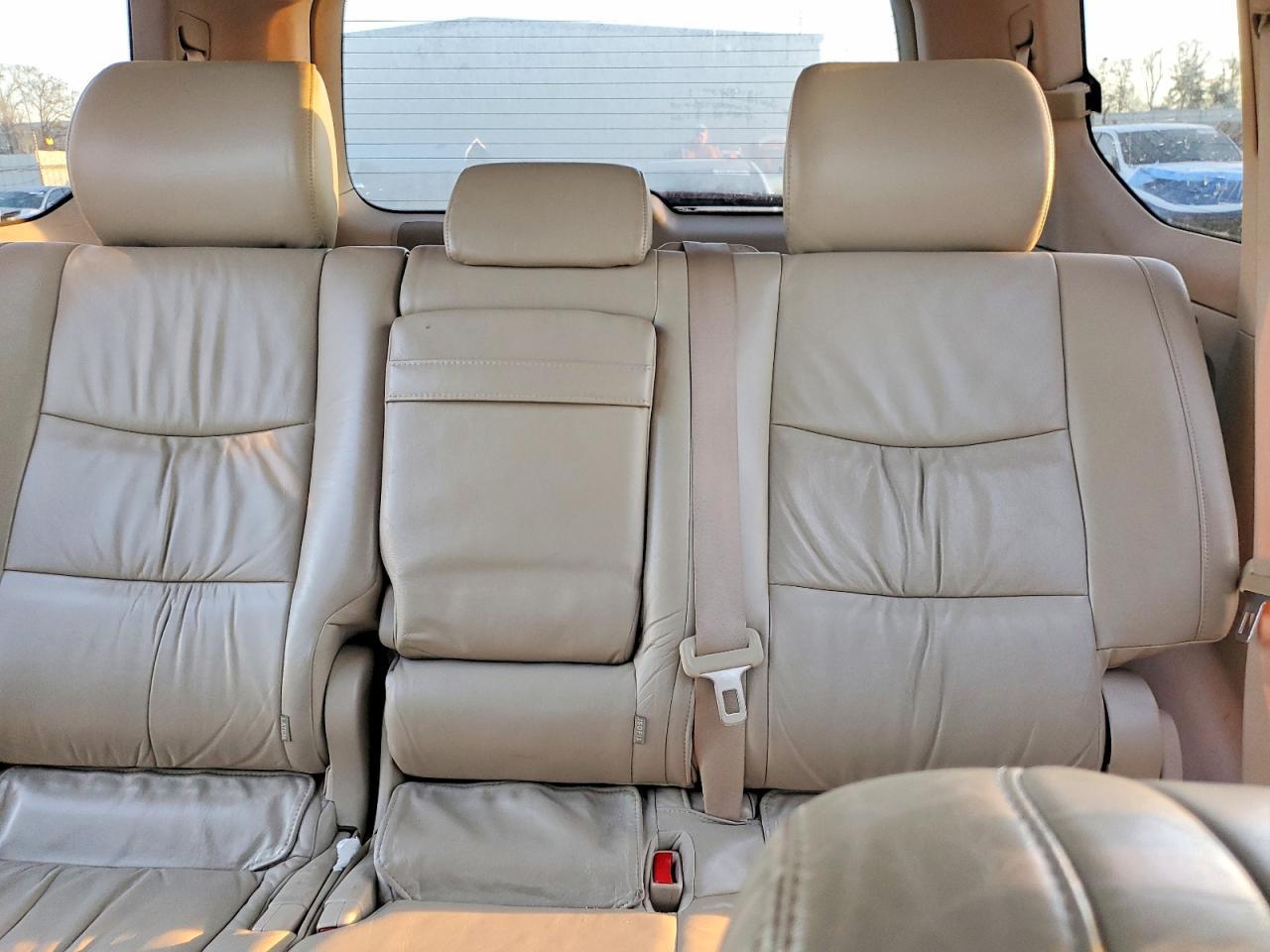 2004 Lexus GX