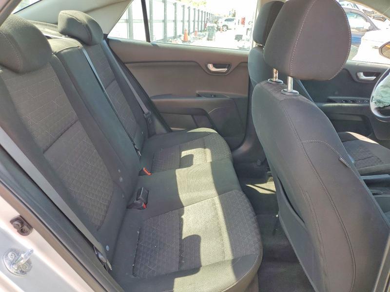 2021 KIA Rio lx