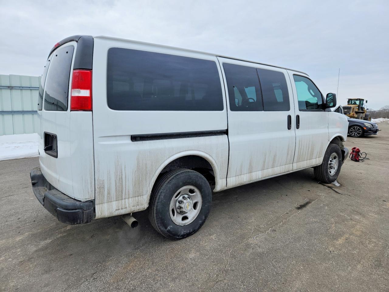 2023 Chevrolet Express G3500 LS