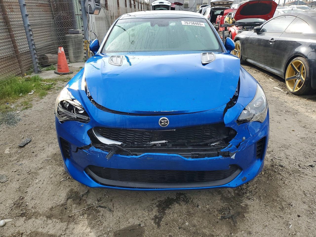 2019 KIA Stinger Premium