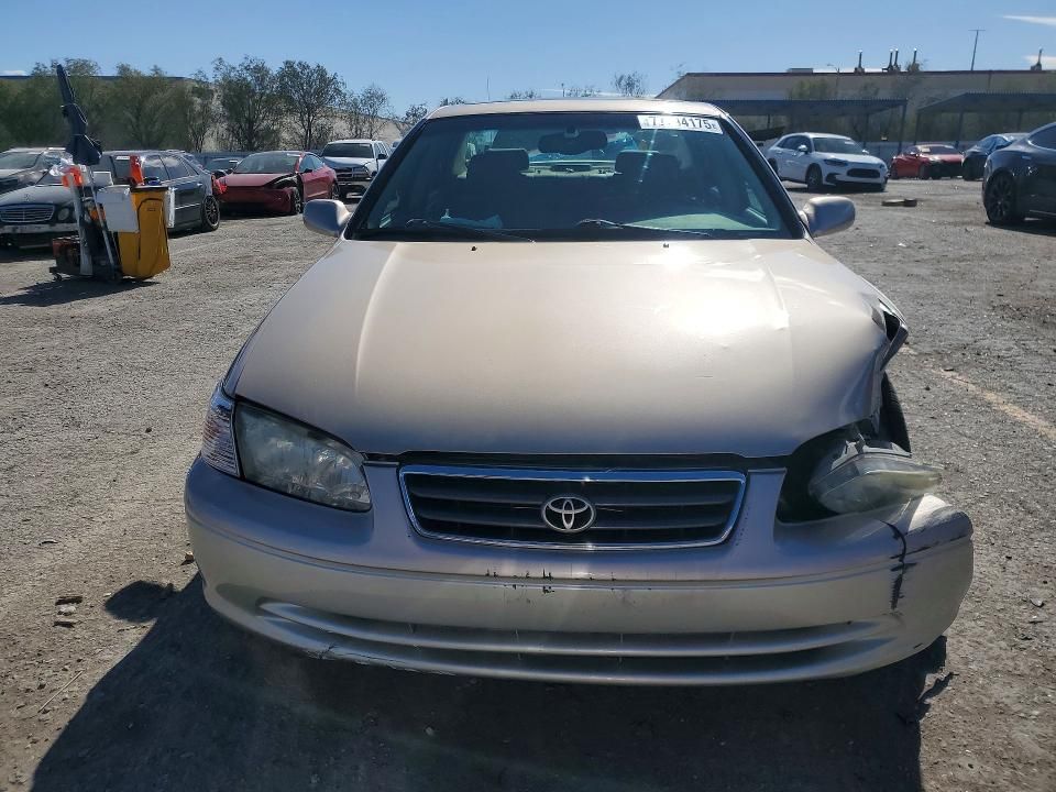2001 Toyota Camry le V6