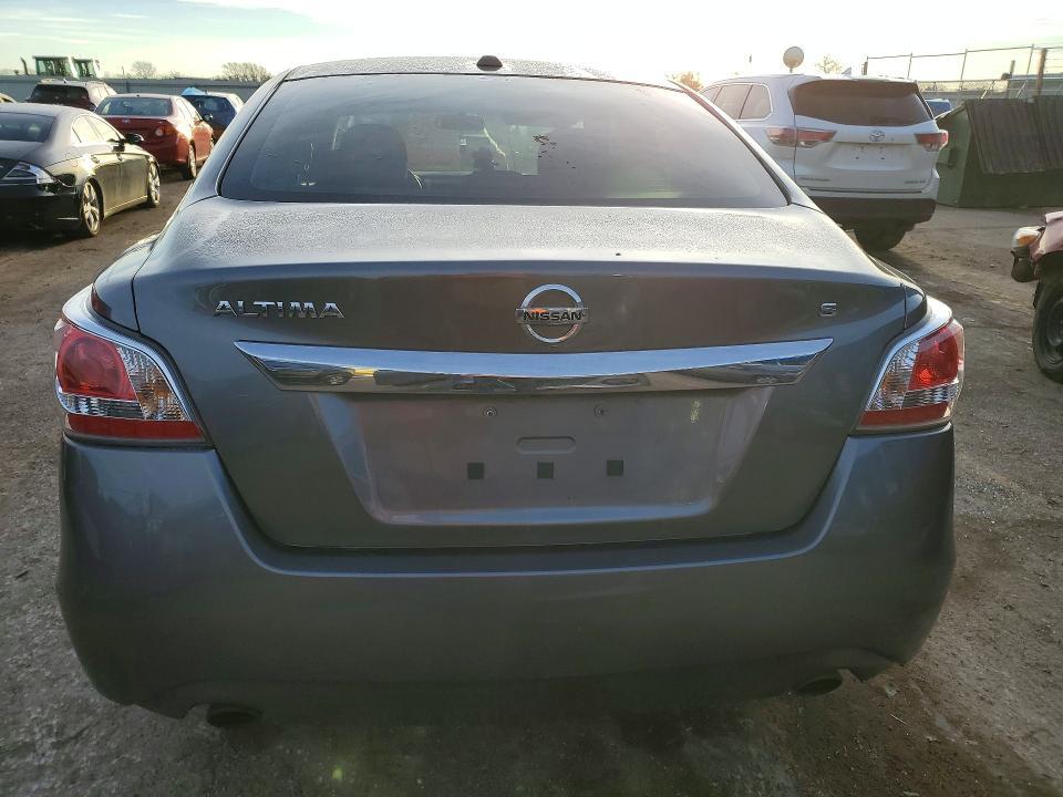 2015 Niss Altima 2.5 s