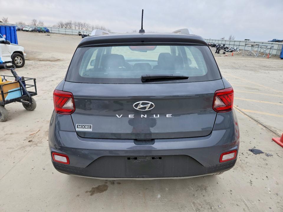 2025 Hyundai Venue sel