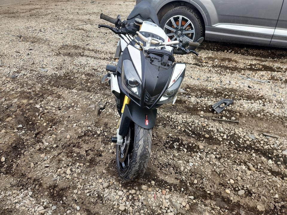 2014 Aprilia Tuono VR4